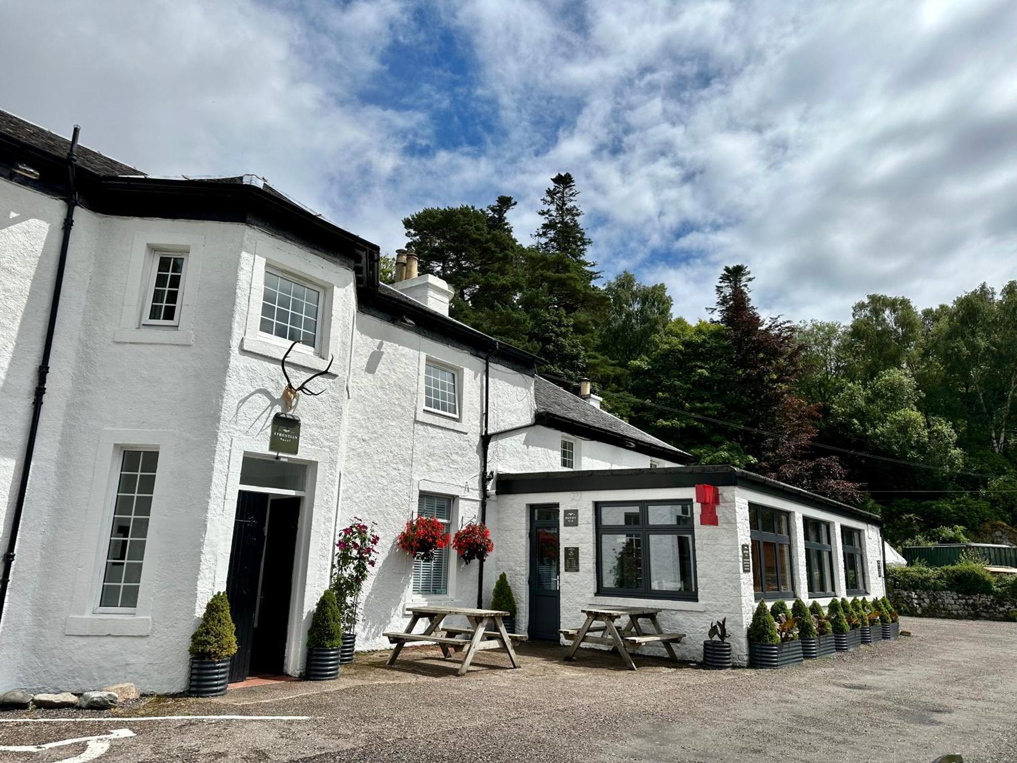 The Strontian Hotel Luaran gambar